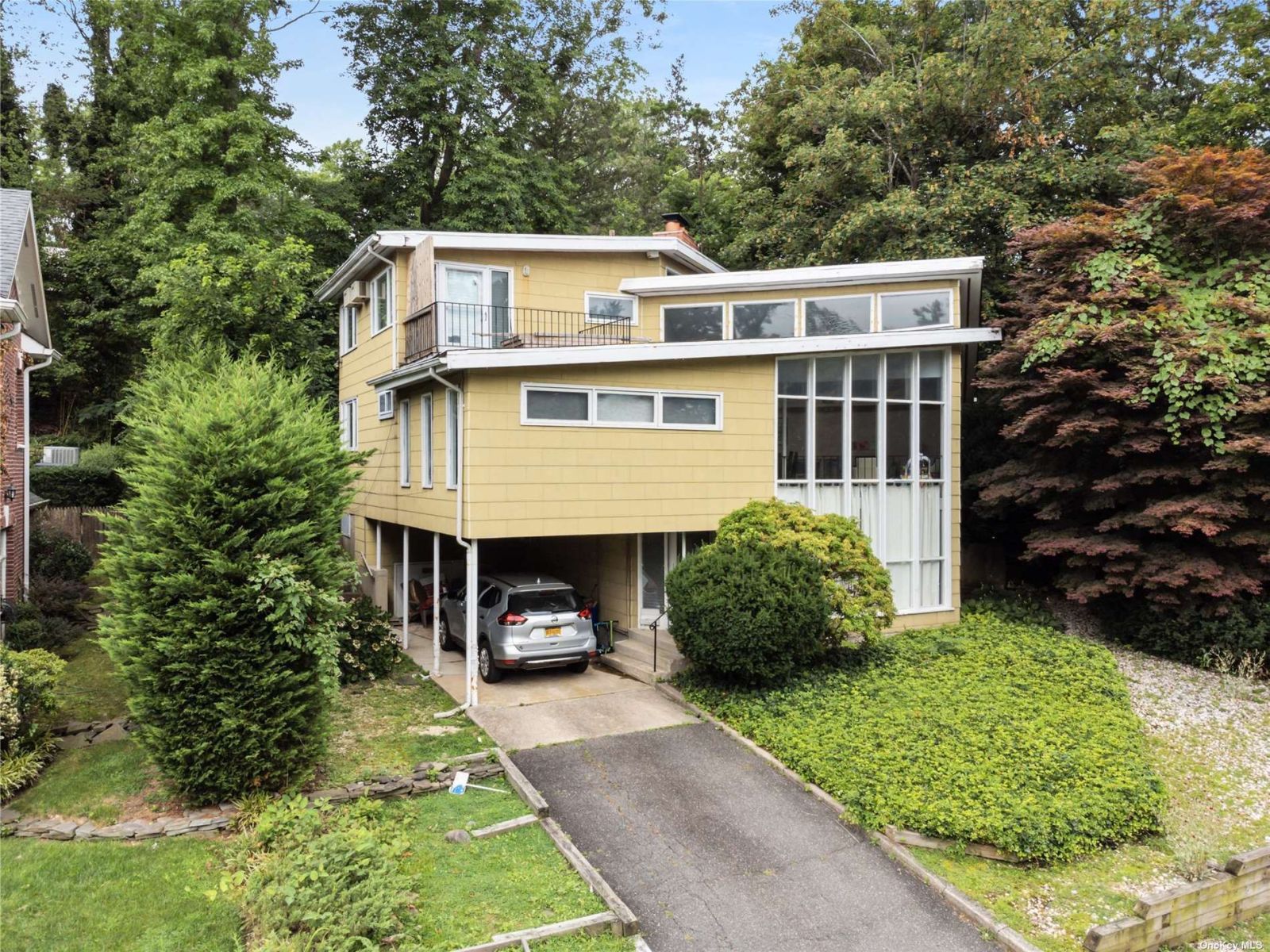 Properties/6 2nd Road Great Neck 6 2nd Road Great Neck Premier