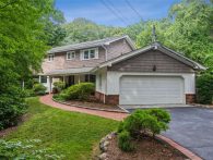 20 Buckingham Drive, Dix Hills